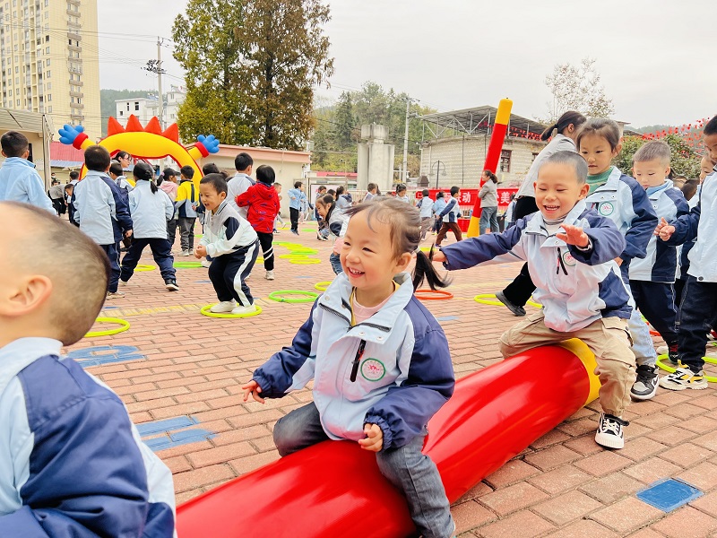 城关幼儿园教育集团举办“园际联动 共赴美好”交流活动